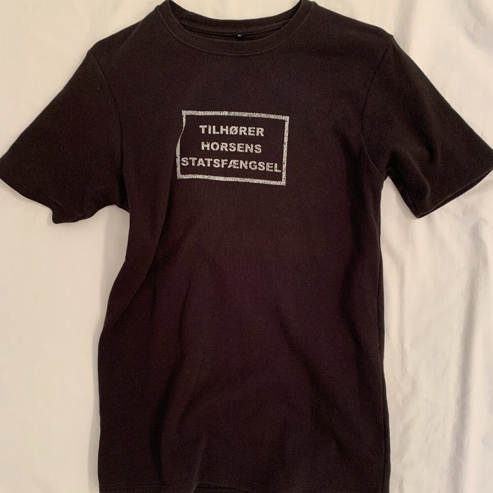 Danish black crew neck t-shirt